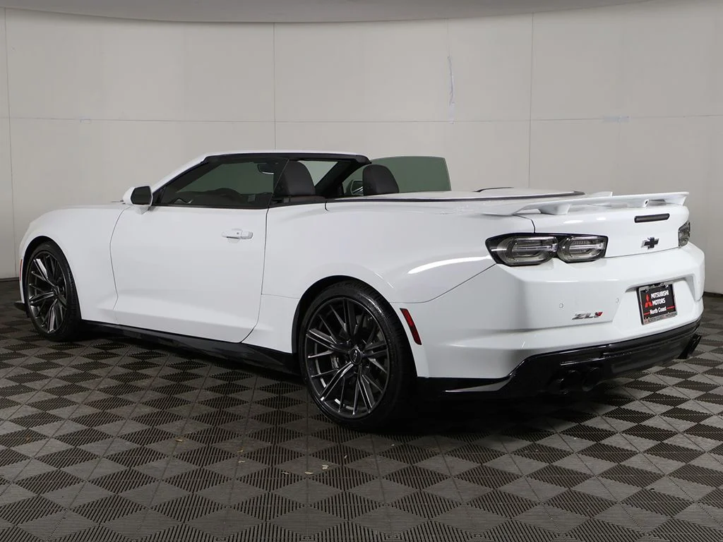 2023 Chevrolet Camaro ZL1 - Photo 11