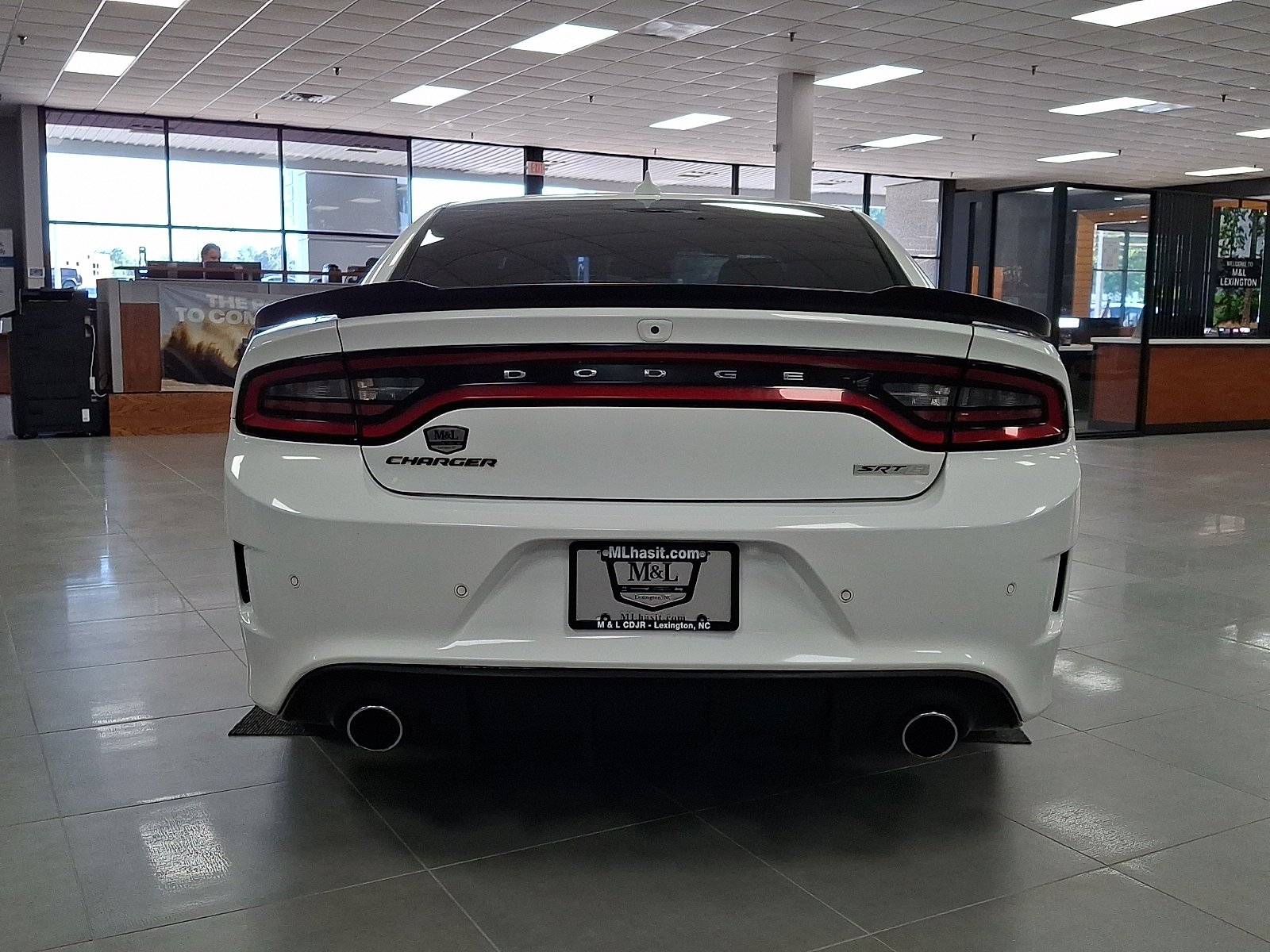 Used 2018 White Knuckle Clearcoat - PW7 Dodge R/T Scat Pack RWD image 5