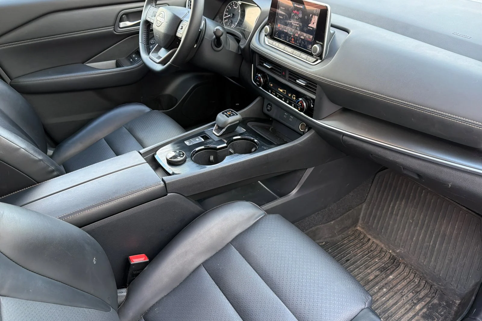 Used 2025 Baja Storm Metallic Nissan SV image 14