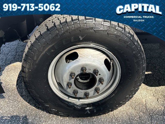 Used 2024 White Ford XL image 15