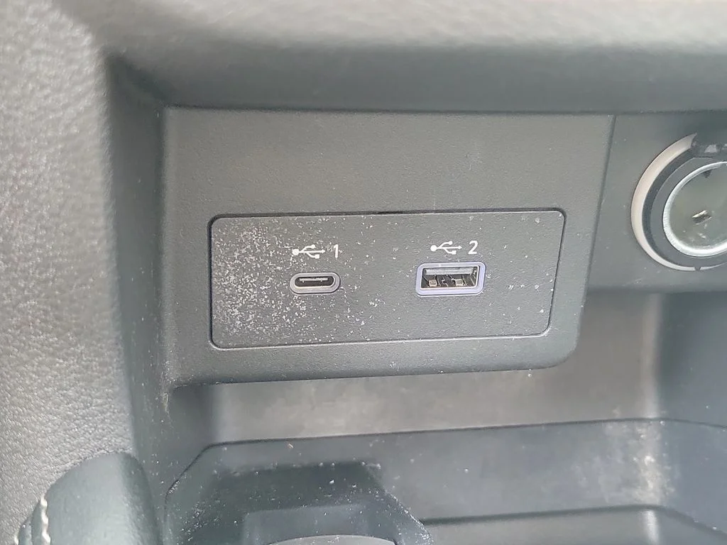 Used 2023 Gray Nissan SV image 31