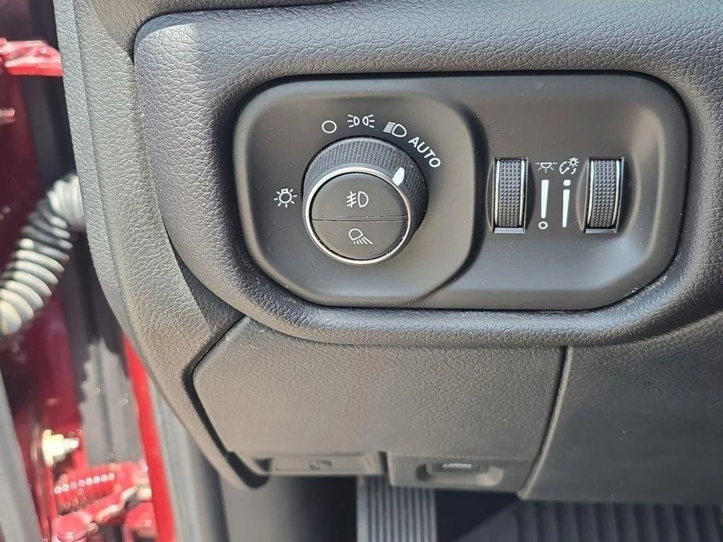 Used 2021 Red Ram Power Wagon image 27