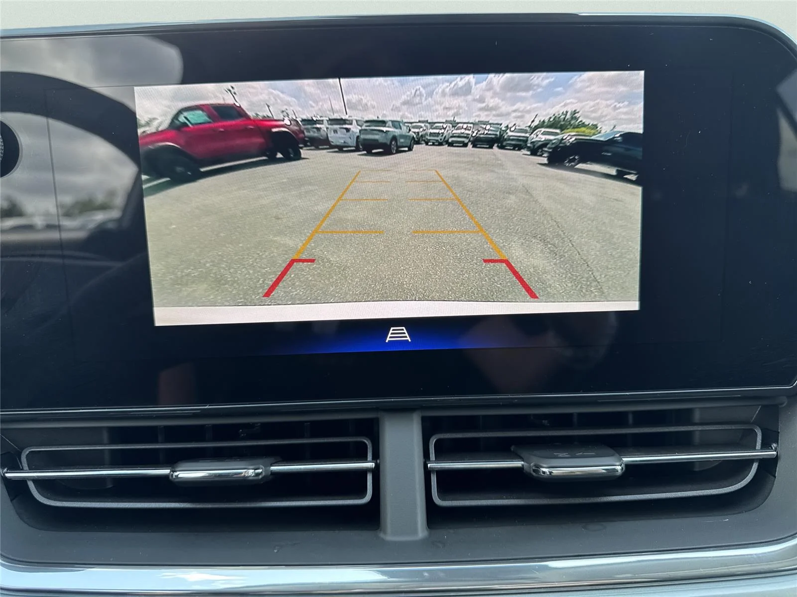 Used 2025 Summit White Chevrolet LT image 25