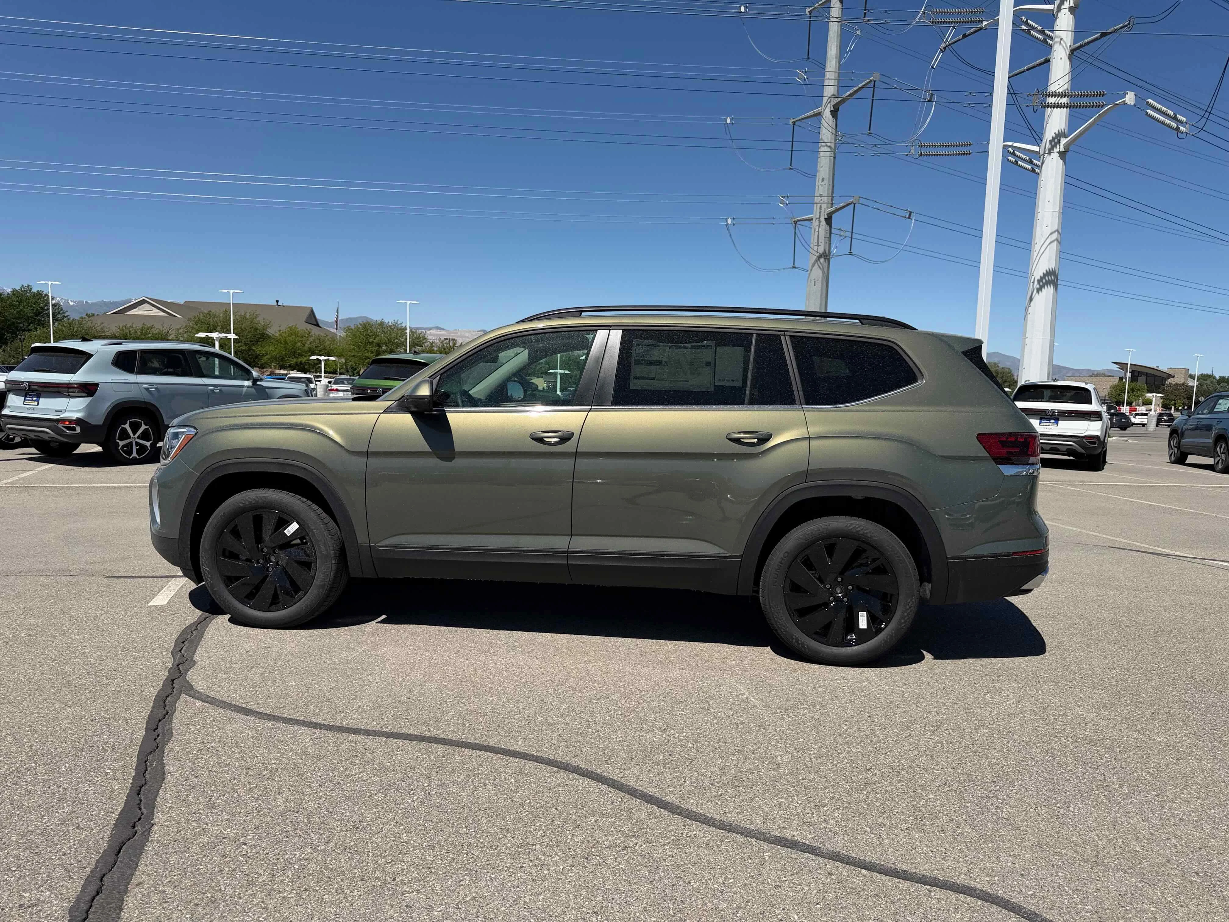 New 2026 Green Volkswagen 2.0T SE w/Technology image 2