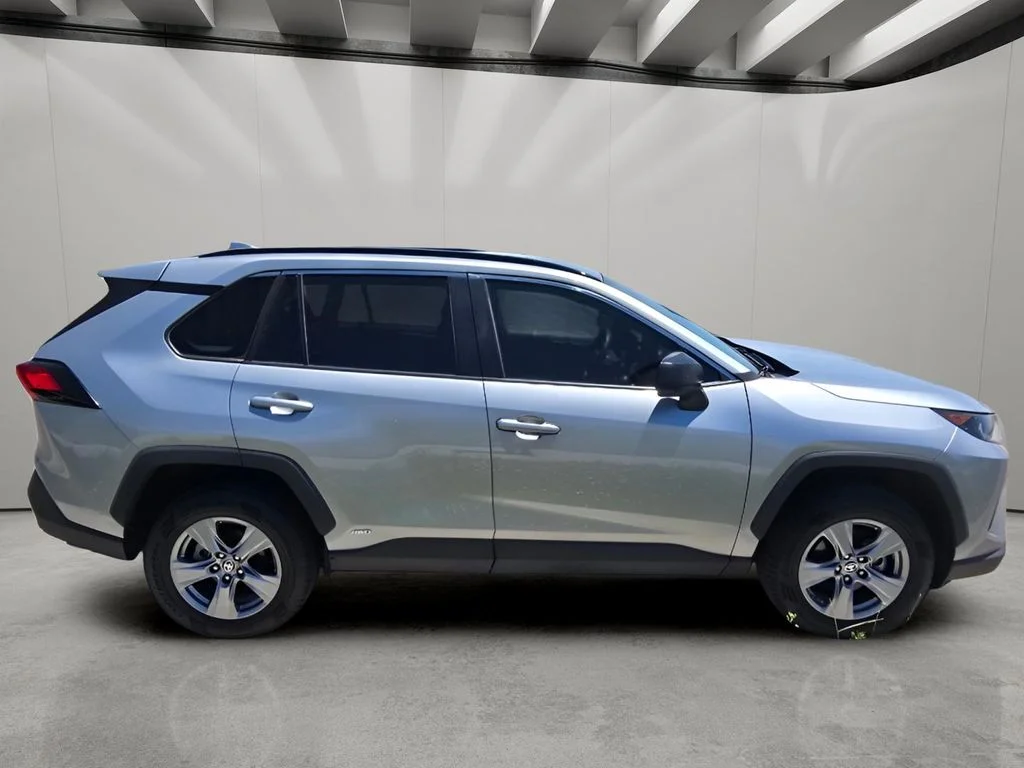 Used 2022 Silver Sky Metallic Toyota Hybrid LE image 6