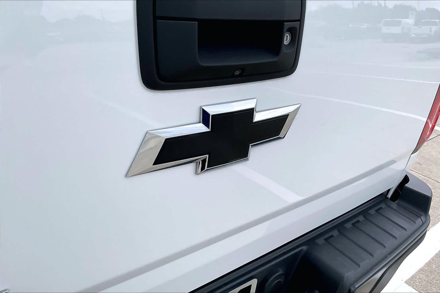 Used 2018 Summit White Chevrolet 4WD ZR2 image 29