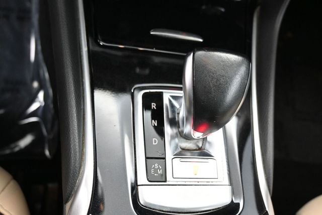 Used 2019 Black INFINITI LUXE image 36