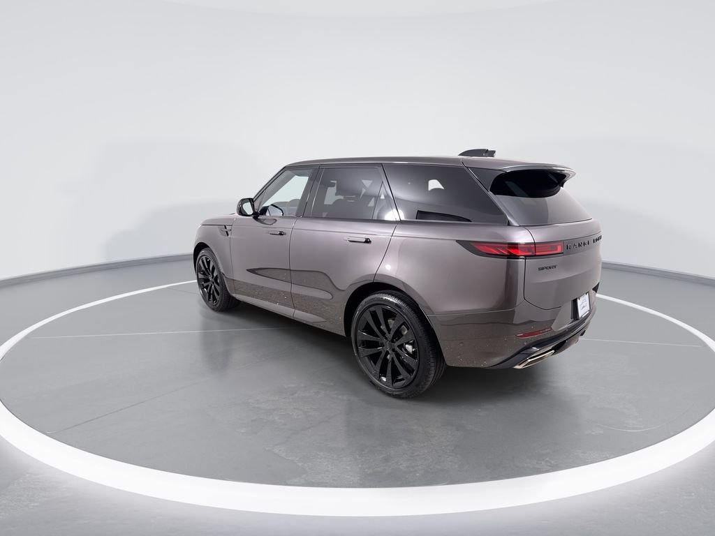 New 2026 Charente Grey Land Rover Dynamic SE image 6