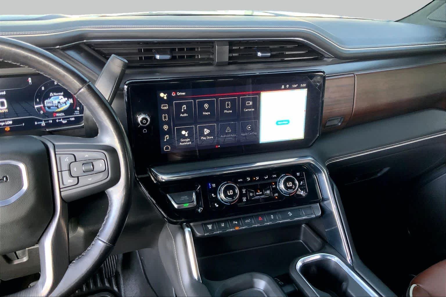 Used 2025 Onyx Black GMC Denali Ultimate image 7