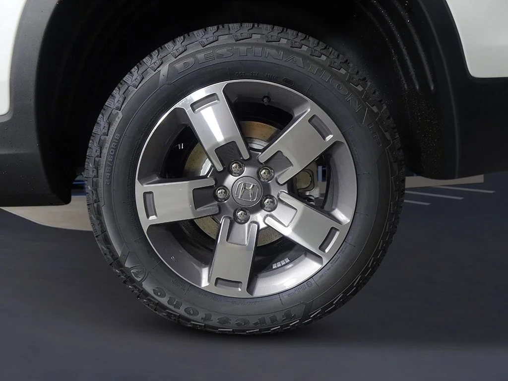 New 2026 Platinum White Pearl Honda RTL image 11