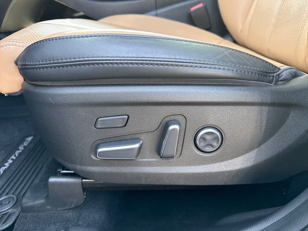 Used 2023 Gray Hyundai Calligraphy image 14
