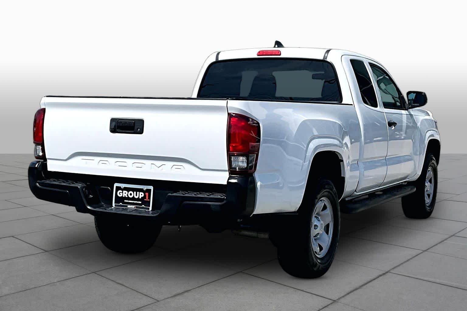 Used 2020 Super White Toyota SR image 12