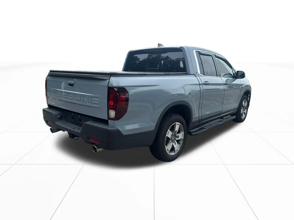 Certified Used 2024 Sonic Gray Pearl Honda AWD RTL image 9
