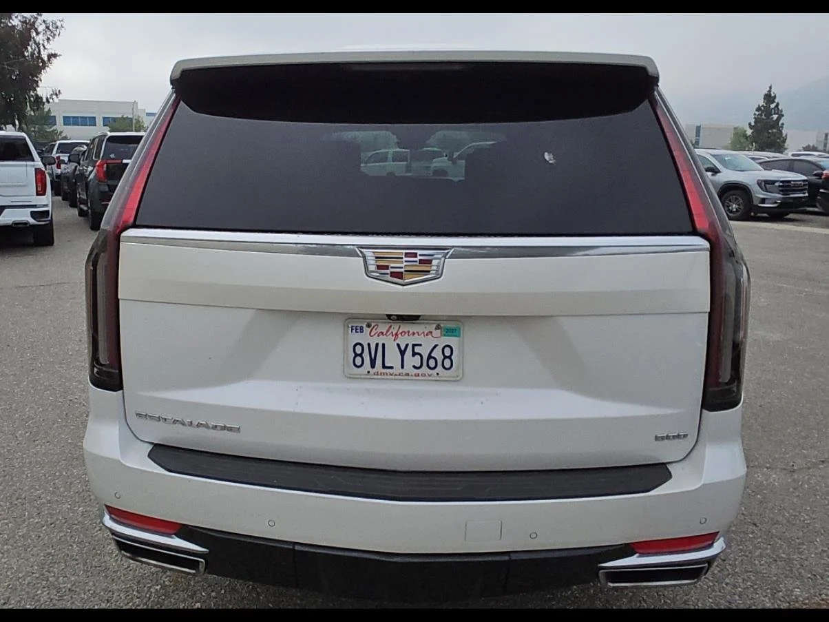Used 2021 CRYSTAL WHITE TRICOAT Cadillac Premium Luxury Platinum image 15