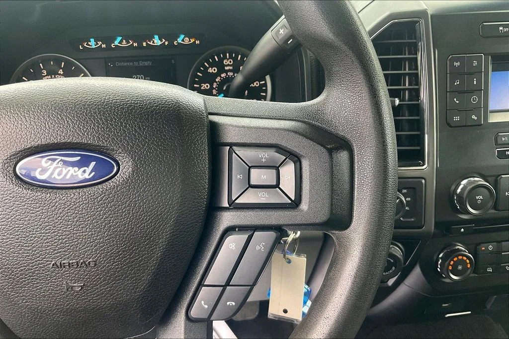 Used 2018 Blue Ford XLT image 18