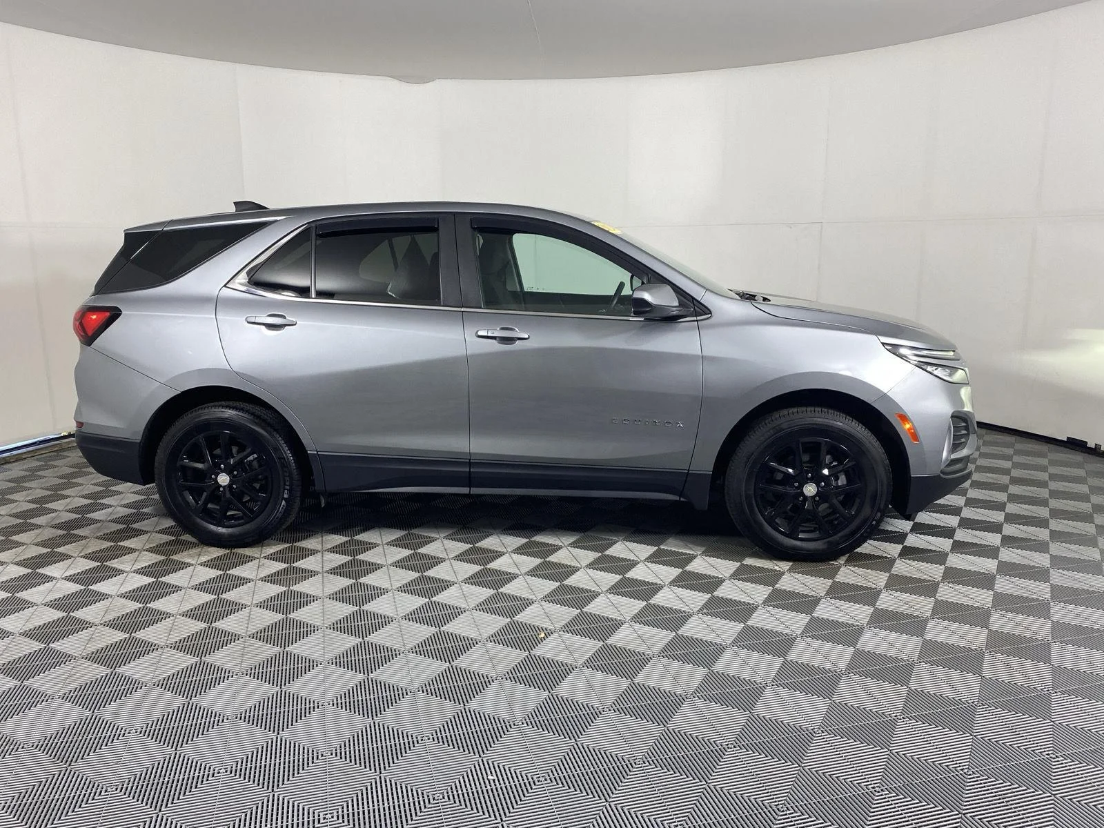 Used 2024 Sterling Gray Metallic Chevrolet LT image 10