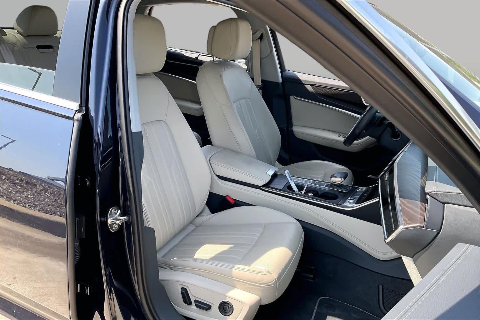Used 2019 Firmament Blue Metallic Audi Premium Plus image 9