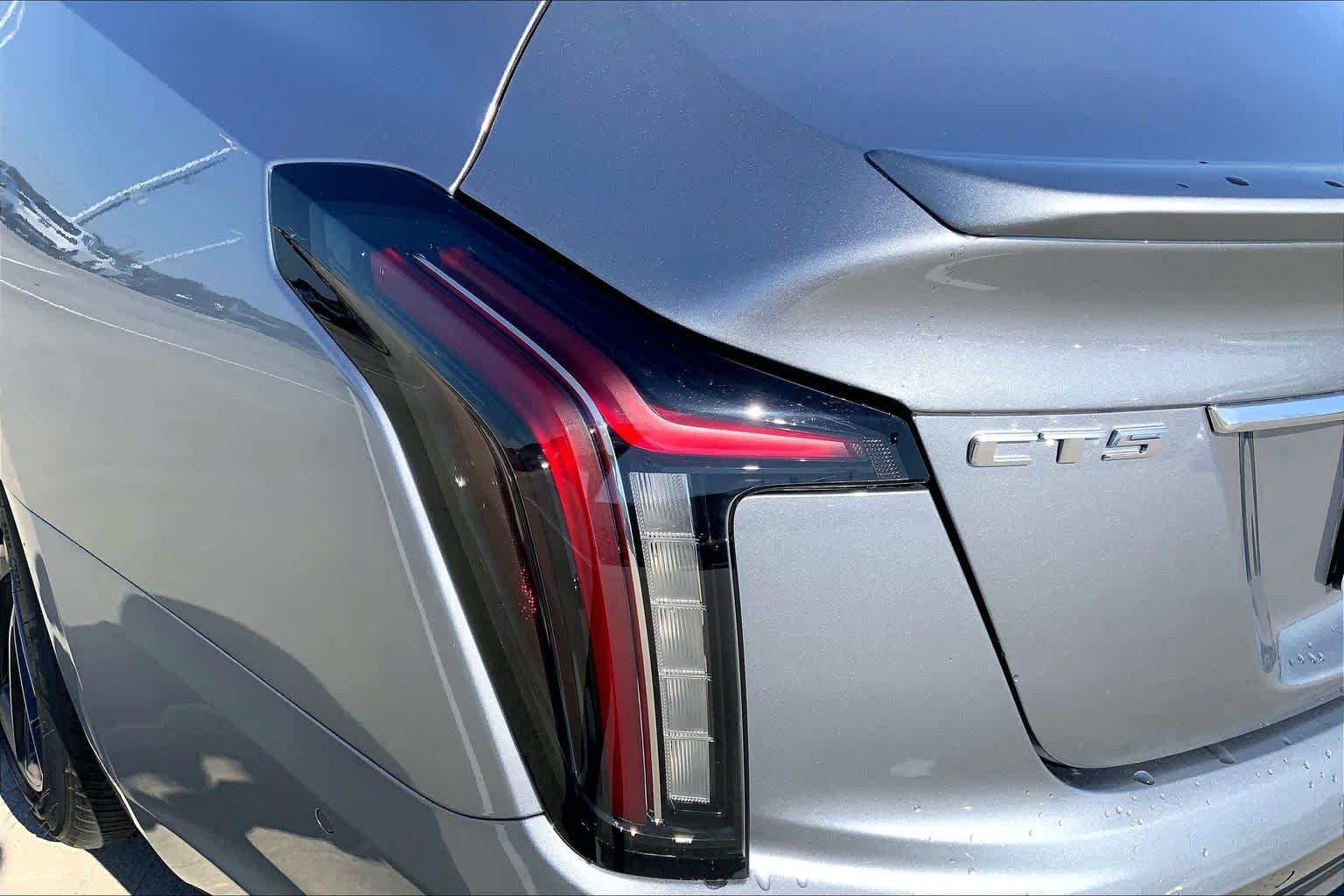 Used 2025 Argent Silver Metallic Cadillac Sport image 28