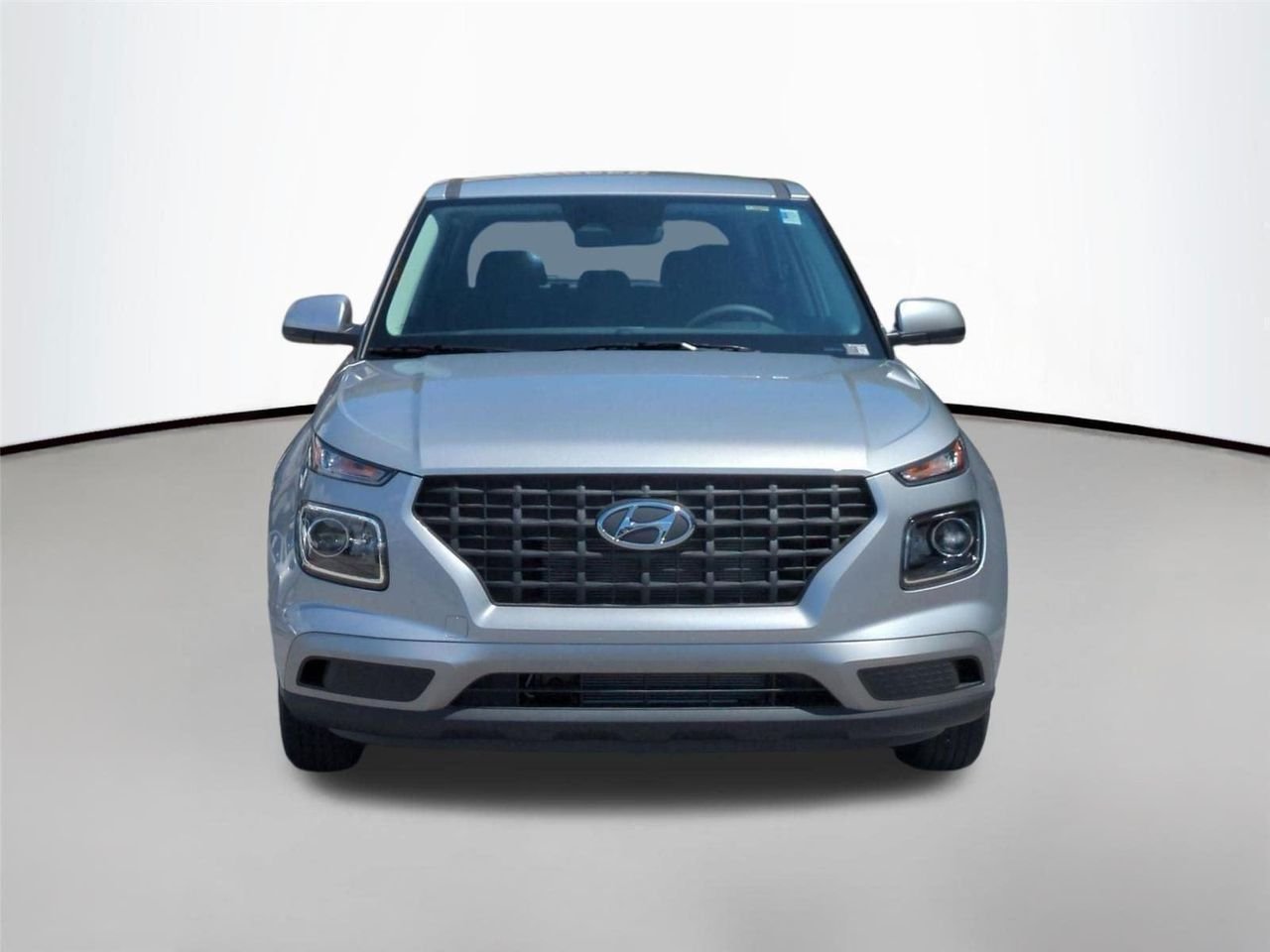 New 2026 Shimmering Silver Hyundai SE image 8