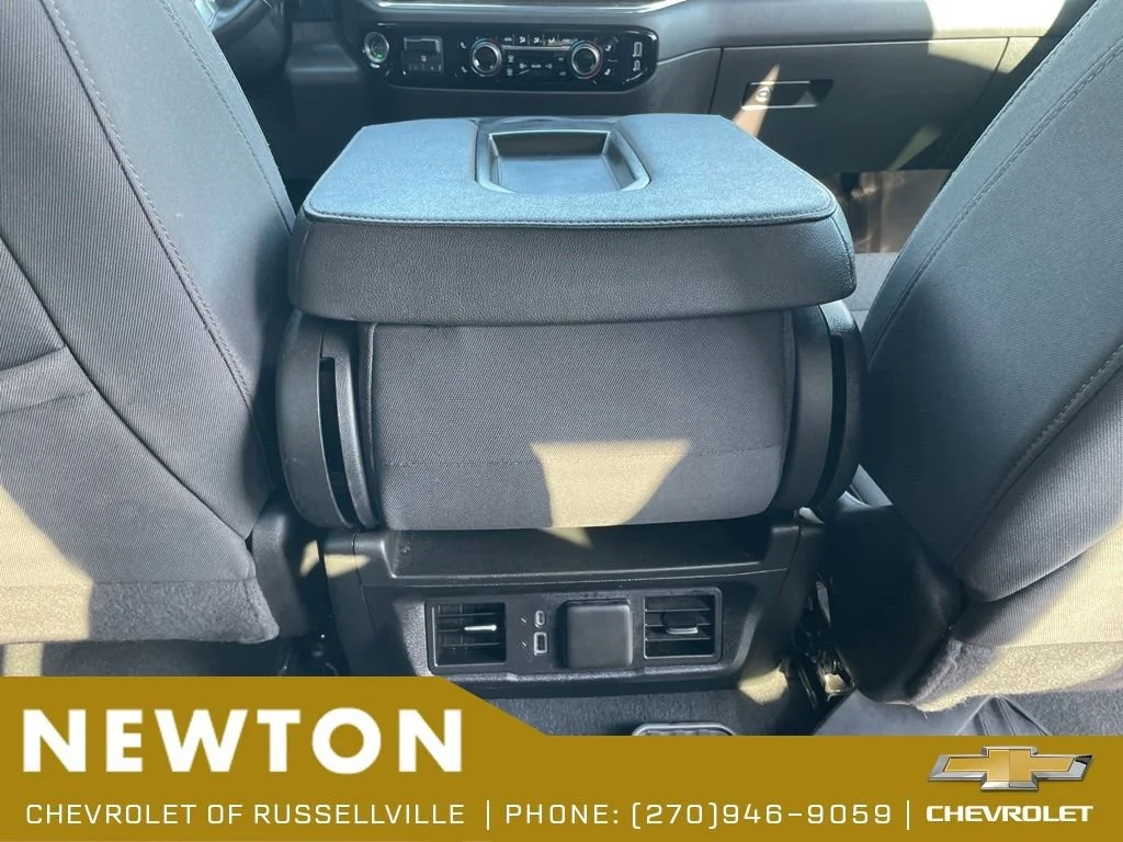 Used 2025 Cypress Gray Chevrolet LT image 31
