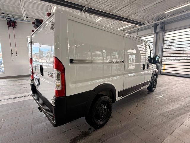 Used 2022 White Ram Base image 9