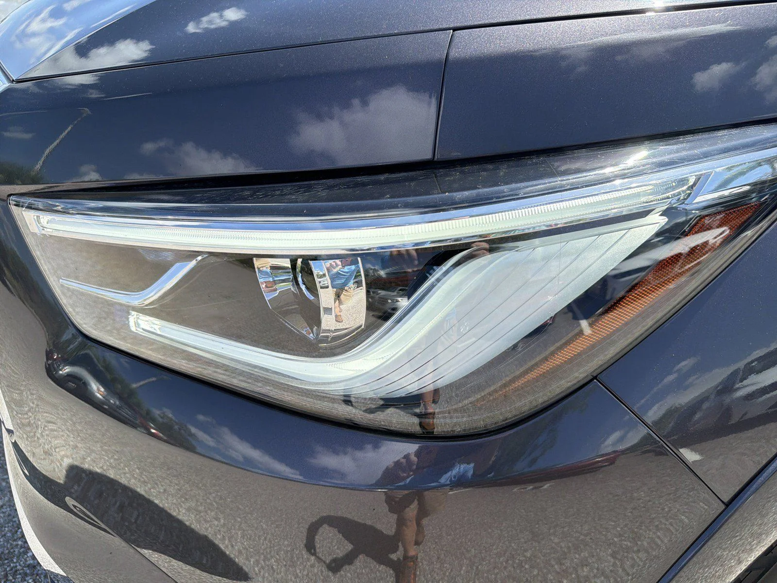 Used 2022 Gray INFINITI LUXE image 9