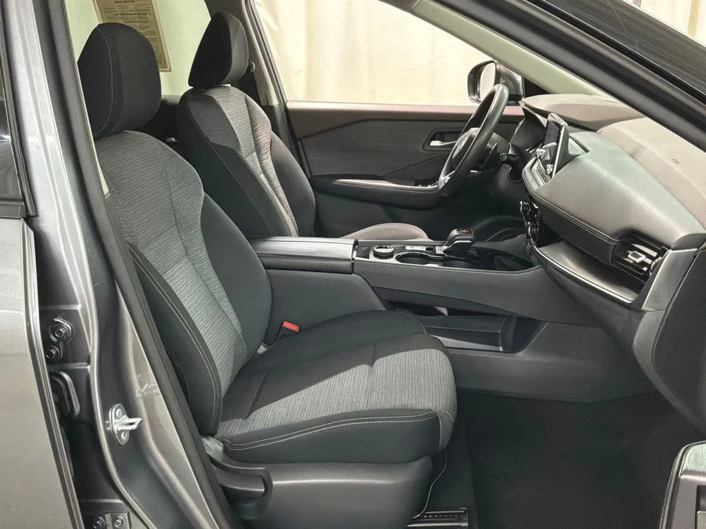 Used 2021 Gun Metallic Nissan SV image 26