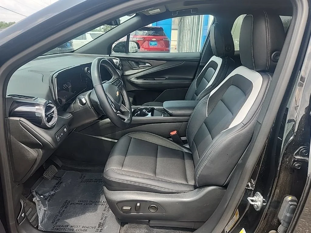 Used 2024 Black Chevrolet LT image 8