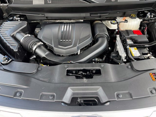 Used 2025 Ebony Twilight Metallic GMC Denali image 29