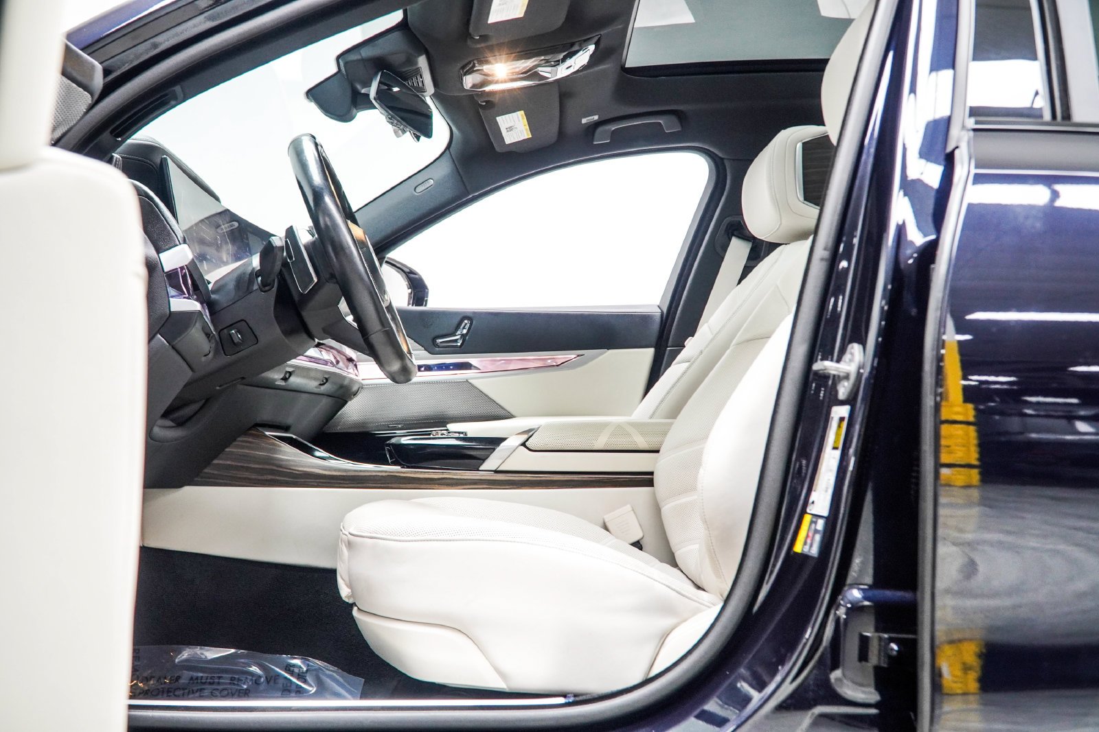 Used 2024 Black BMW 750e xDrive image 42