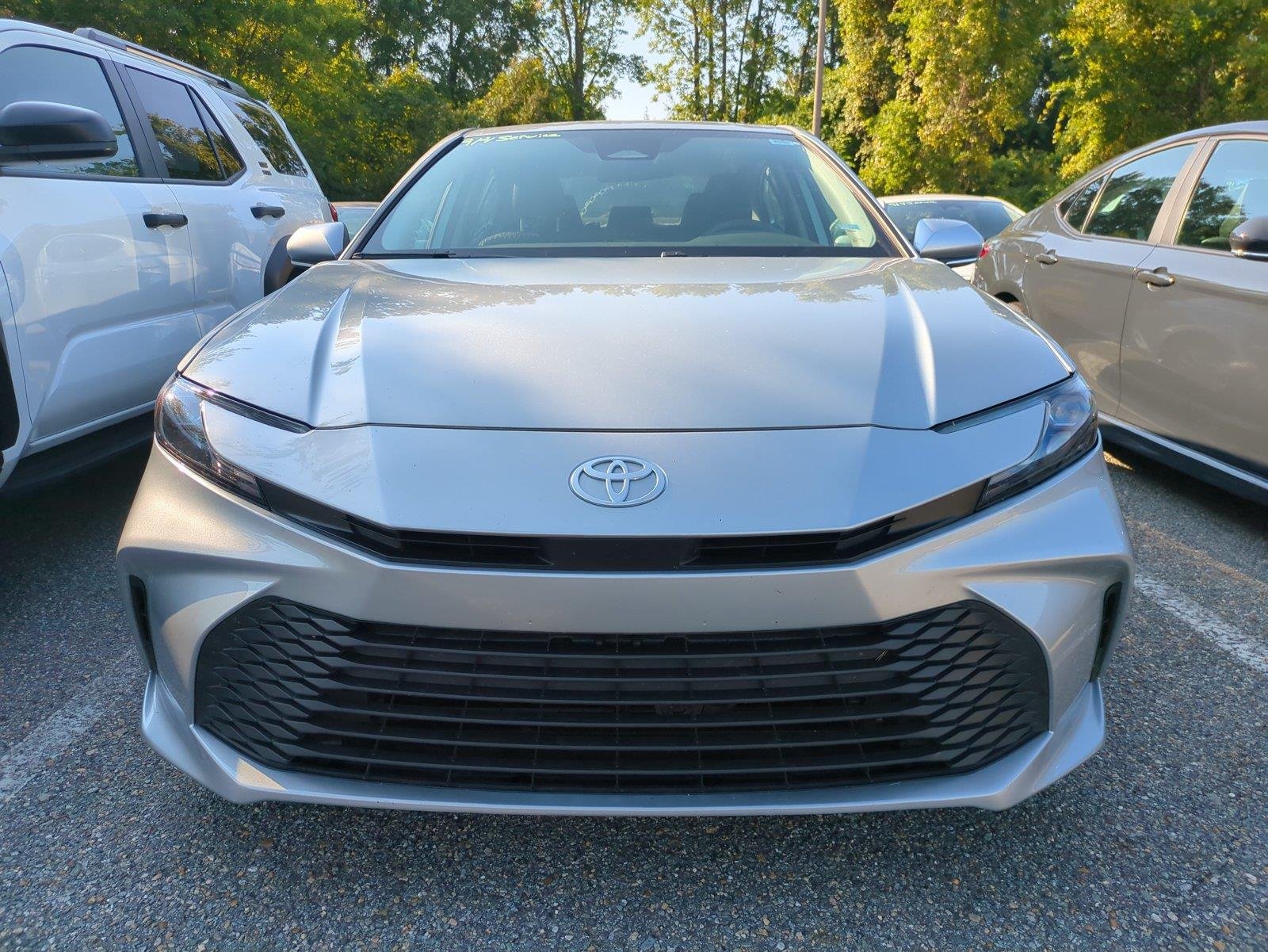 Used 2025  Toyota SE image 7