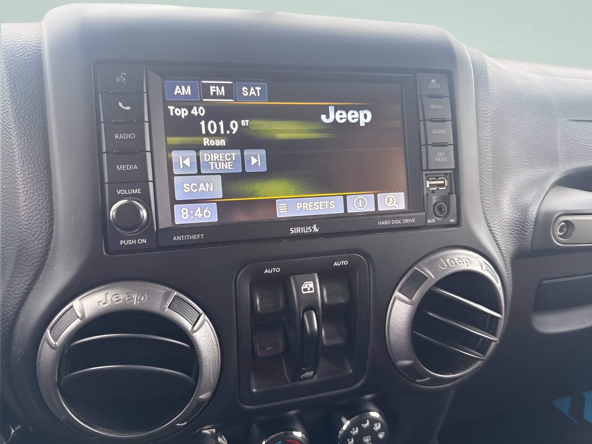 Certified Used 2017 Chief Clearcoat Jeep Unlimited Sport image 23