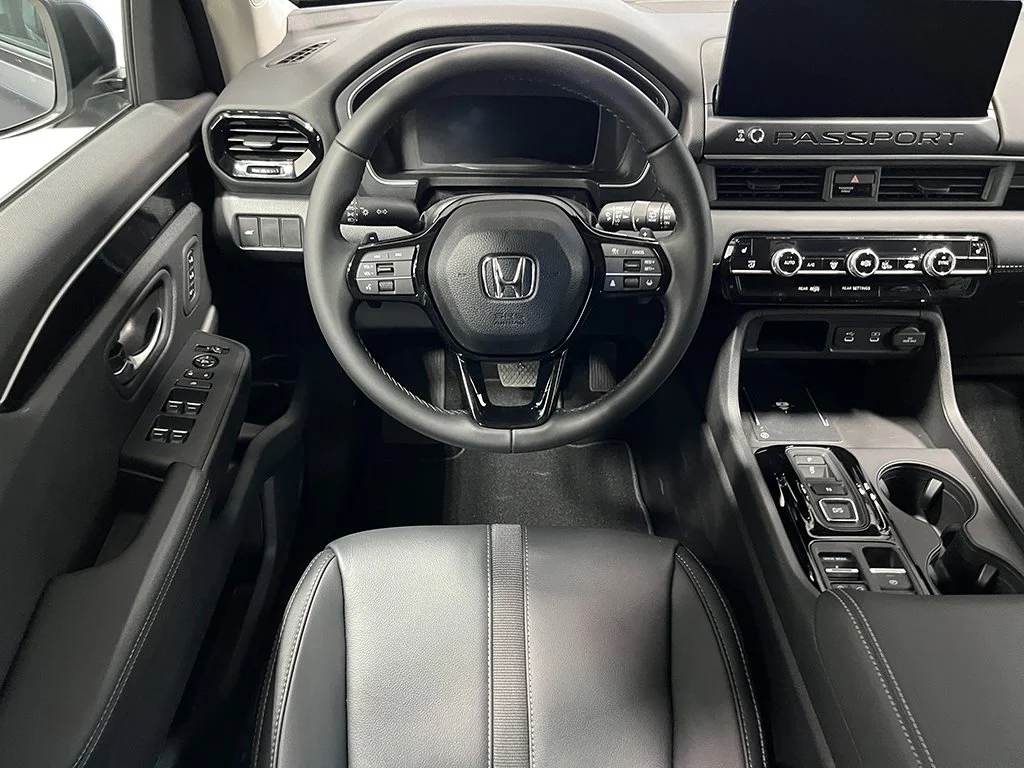 New 2026 Platinum White Pearl Honda RTL image 16