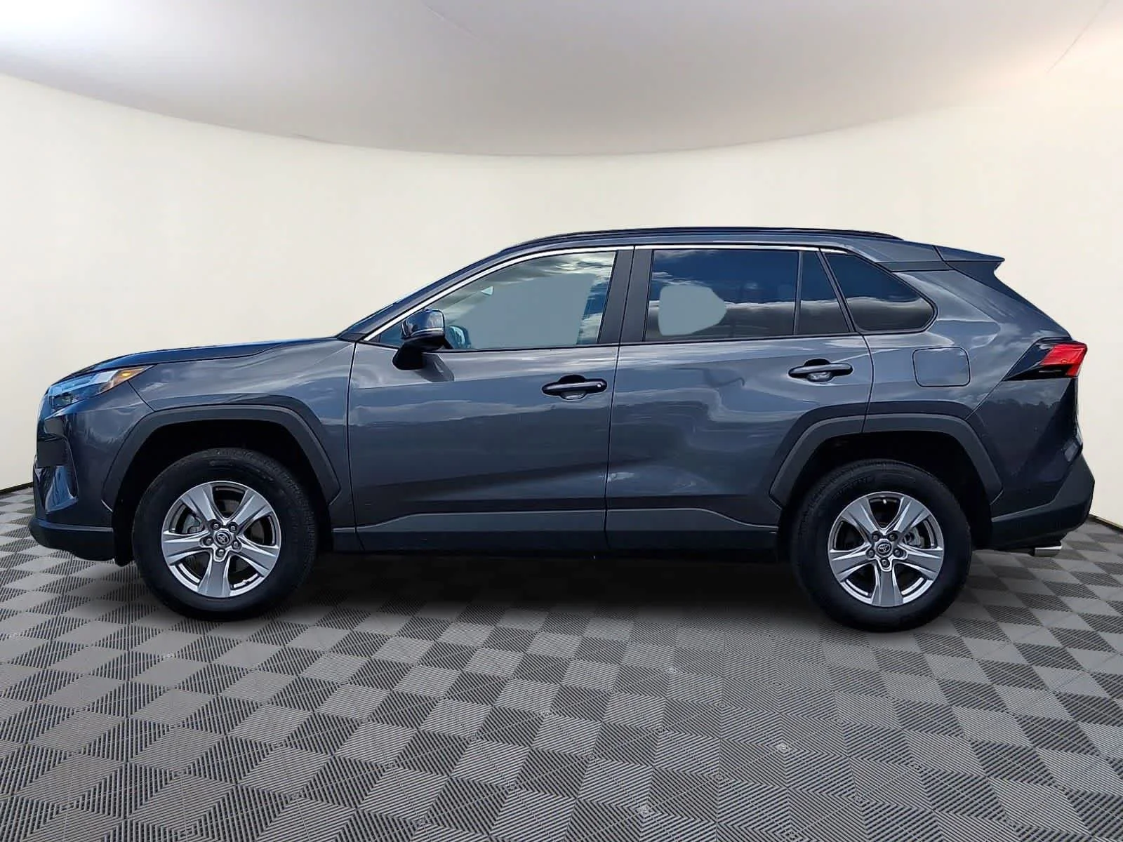 Certified Used 2025 Magnetic Gray Metallic Toyota XLE image 9