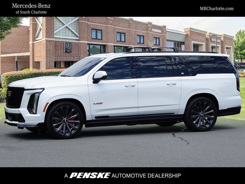 2025 Cadillac Escalade ESV V-Series's photo