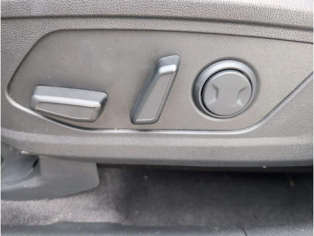 Used 2026 IVORY Kia S FWD image 11