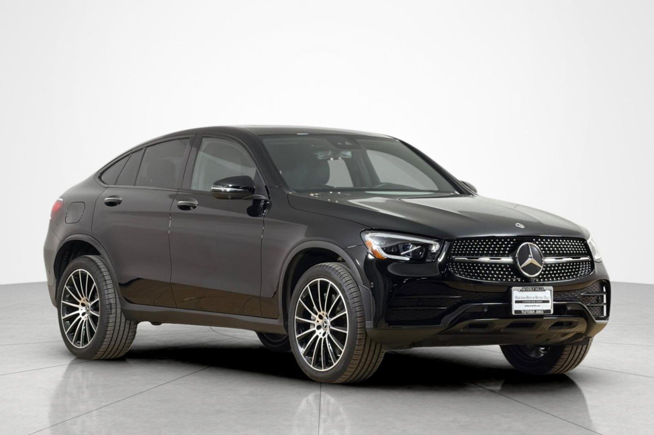 Certified Used 2022 Black Mercedes-Benz GLC 300 image 7