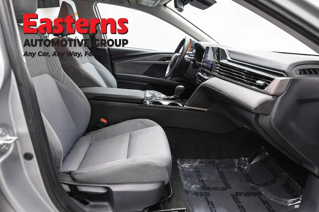 Used 2025 Silver Toyota LE image 25