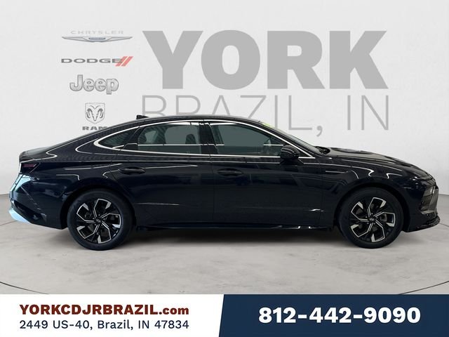 Used 2025 Blue Hyundai SEL image 6