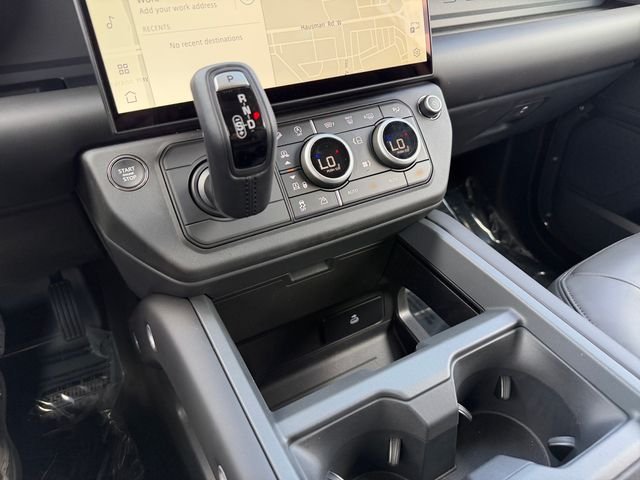 New 2026 Sedona Red Land Rover X-Dynamic SE image 24