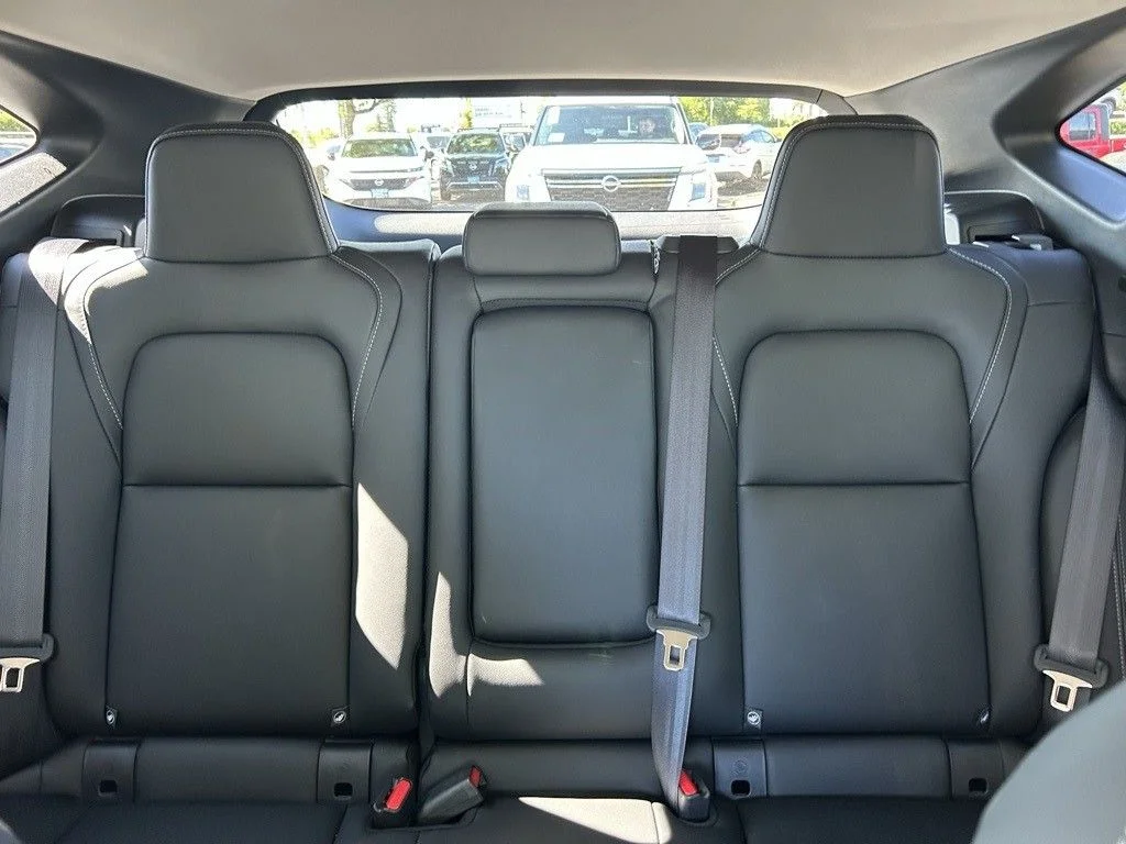 Used 2025 Everest White Pearl Tricoat Nissan SV image 19