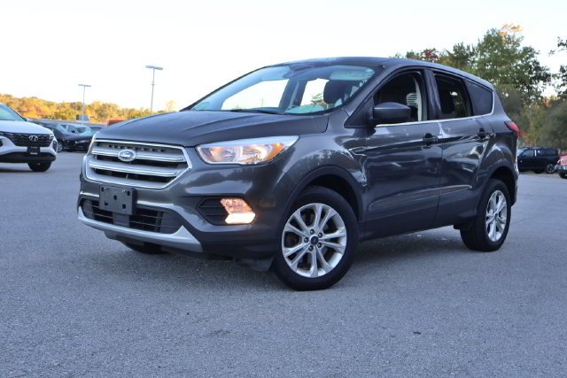 Used 2019 Ford Escape SE with VIN 1FMCU9GD0KUB55444 for sale in Orchard Park, NY
