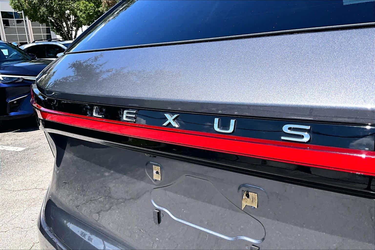 Used 2023 Nebula Gray Pearl Lexus Luxury image 31