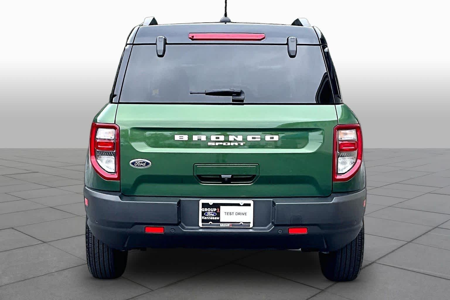 Used 2024 Eruption Green Ford Outer Banks image 5