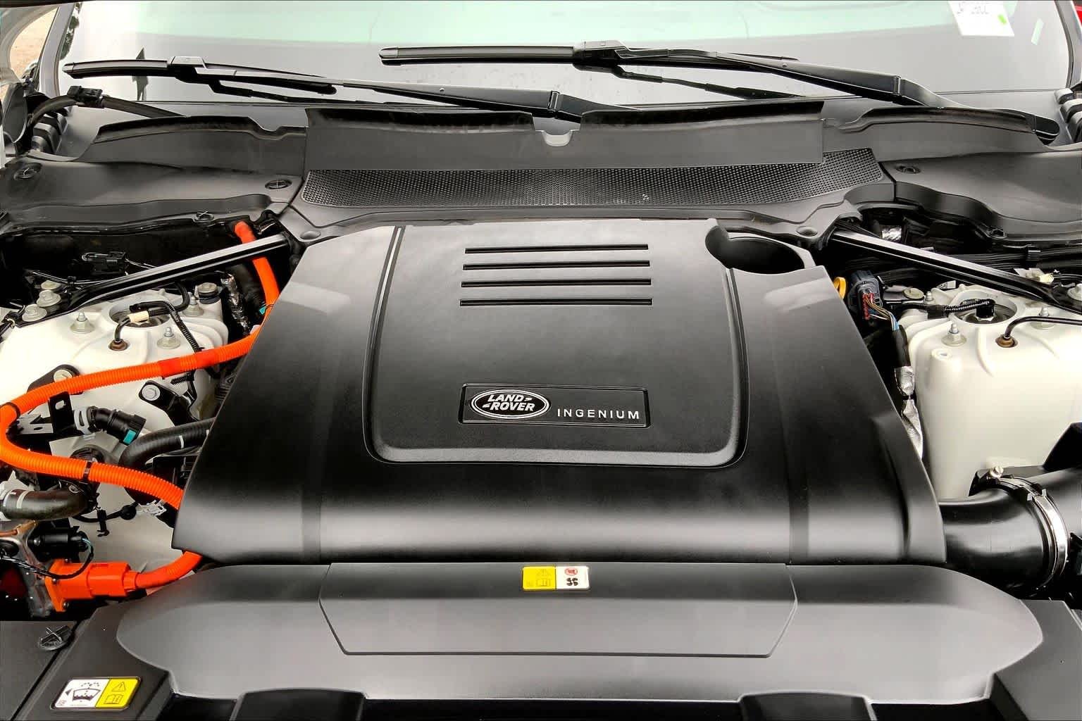 Used 2020 Fuji White Land Rover HSE image 28