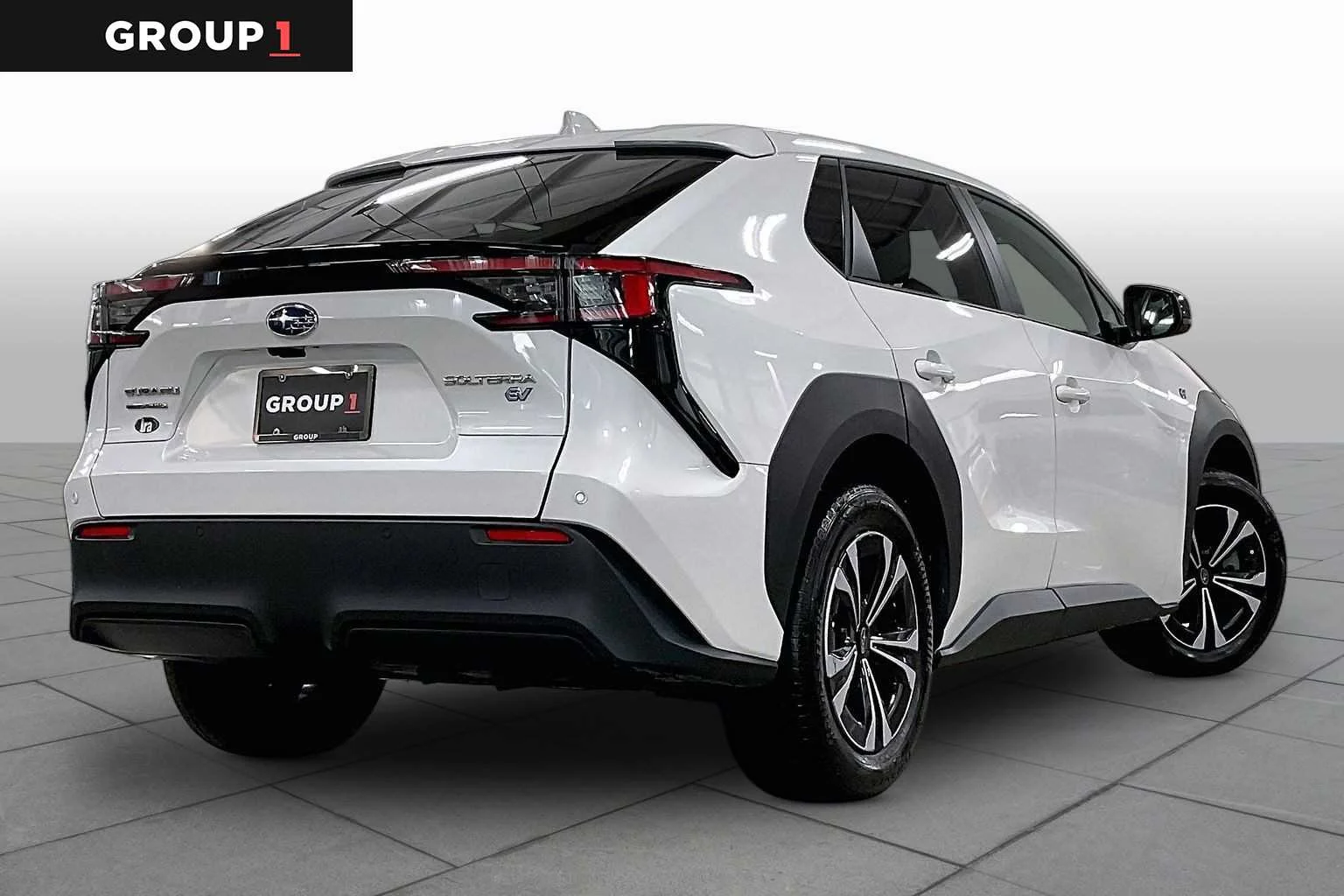 Certified Used 2023 Cosmic White Pearl Subaru Premium image 12
