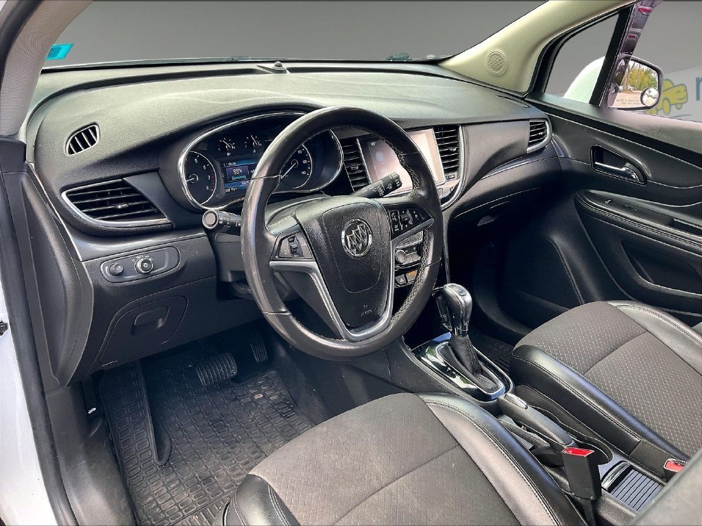 Used 2020 Summit White Buick Preferred image 8