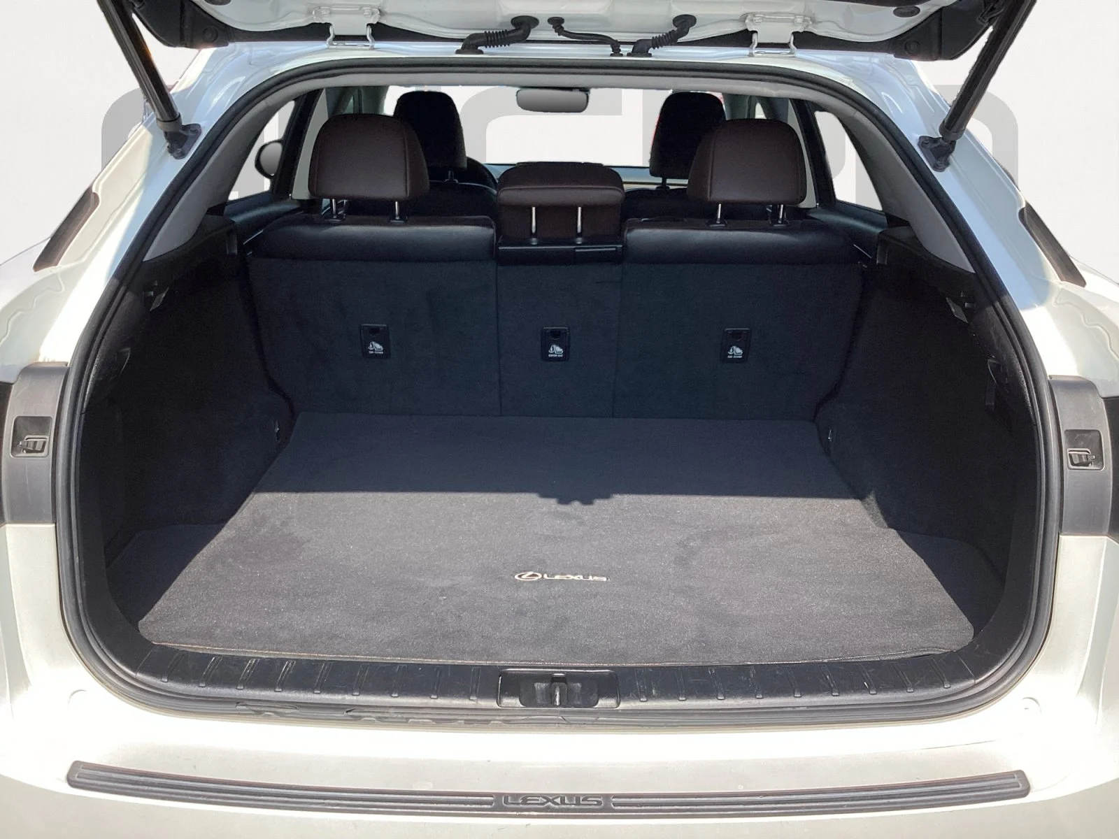 Used 2019 White Pearl Lexus 350 image 15