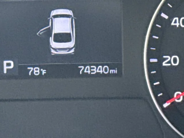 Used 2019 Silver Kia LXS image 23
