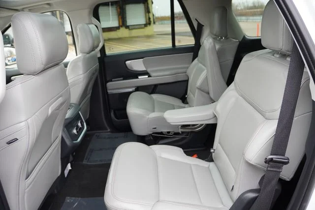 Used 2025 White Ford Active image 18